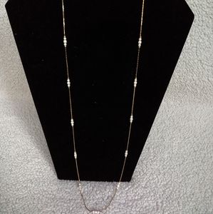 Gold necklace with faux pearls